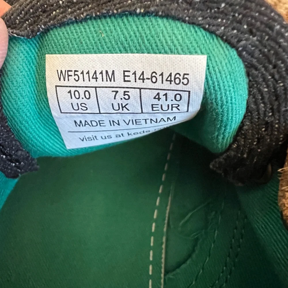 Keds X Taylor Swift denim canvas with white hearts, leather laces. Size 10 - Picture 8 of 8